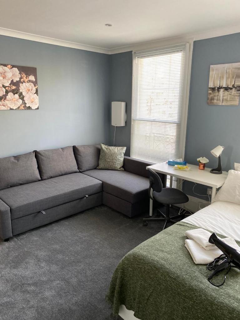 Comfy Private Bedrooms In Euston, Quarto em Acomodações Particulares *