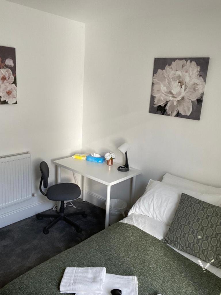 Quarto em Acomodações Particulares Comfy Private Bedrooms In Euston, Londres